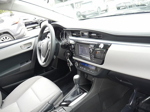2016 Toyota Corolla L image 9