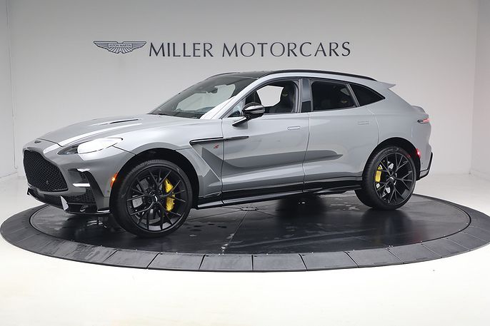 2026 Aston Martin DBX