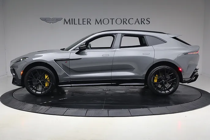 2026 Aston Martin DBX