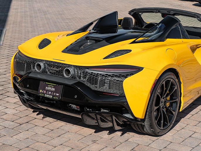 2025 Mclaren Artura