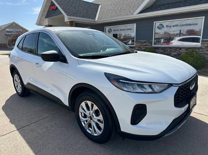 2023 Ford Escape