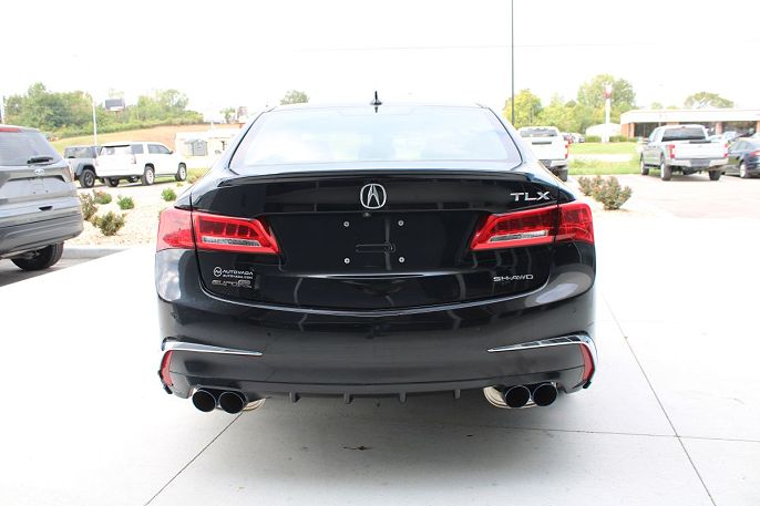 2018 Acura TLX