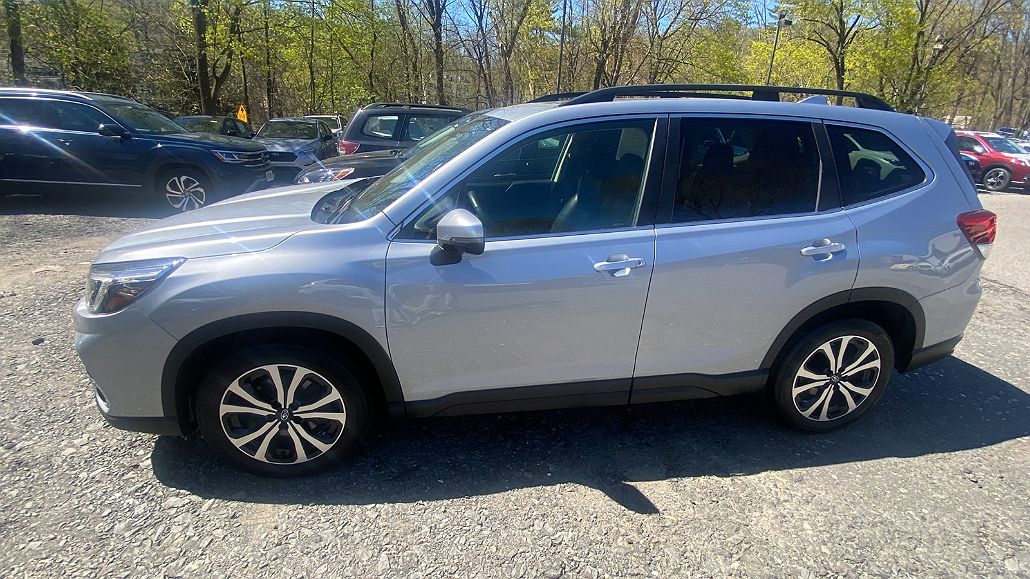 2021 Subaru Forester Limited image 1