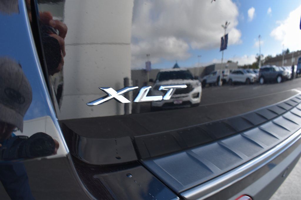 2024 Ford Explorer XLT image 4