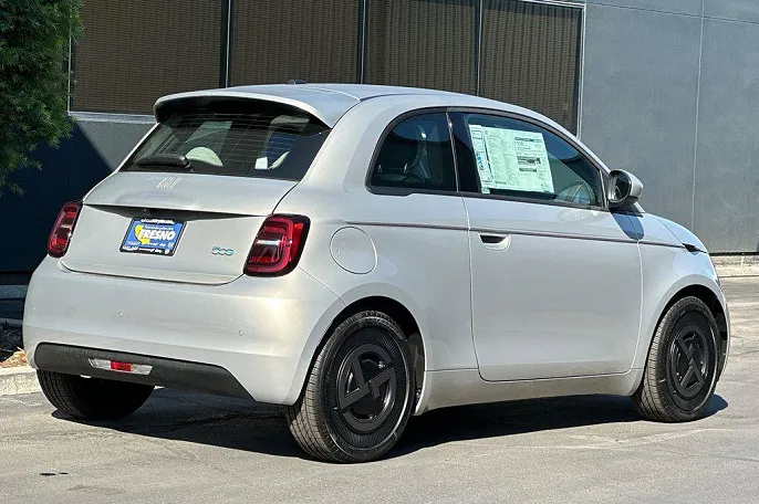 2025 Fiat 500e