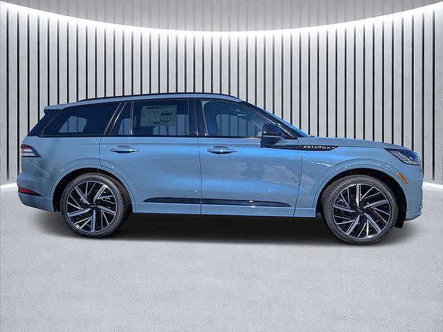 2026 Lincoln Aviator
