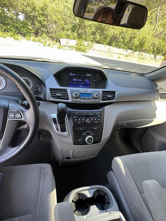 2012 Honda Odyssey EX image 15