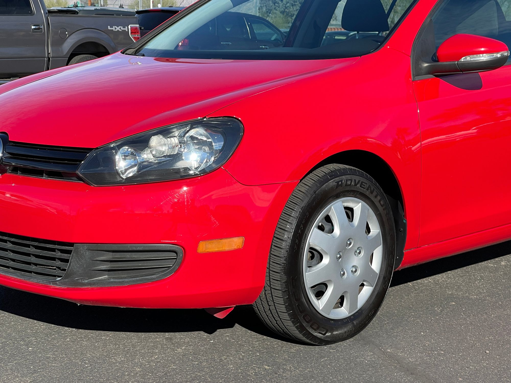 2014 Volkswagen Golf Convenience image 9