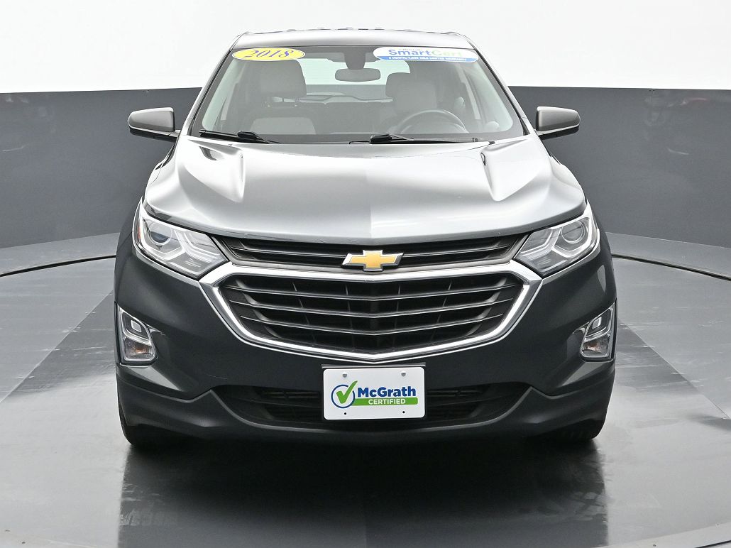 2018 Chevrolet Equinox LS image 2