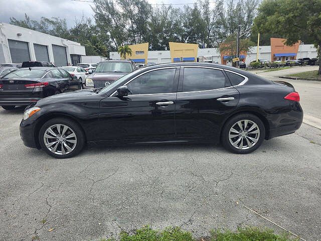2013 Infiniti M37