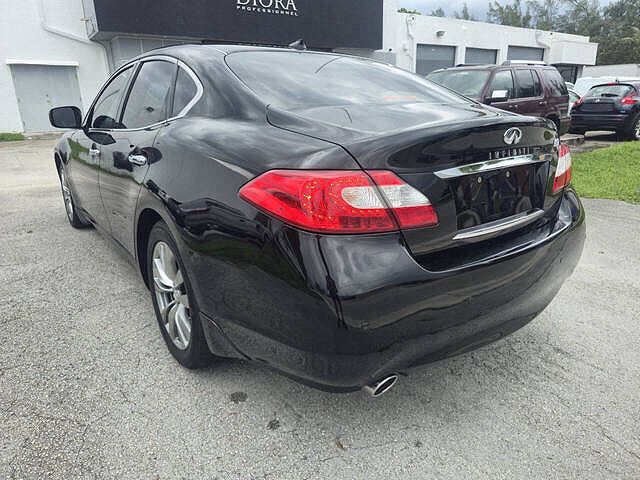 2013 Infiniti M37
