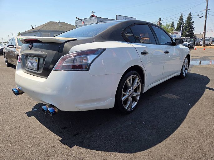 2012 Nissan Maxima