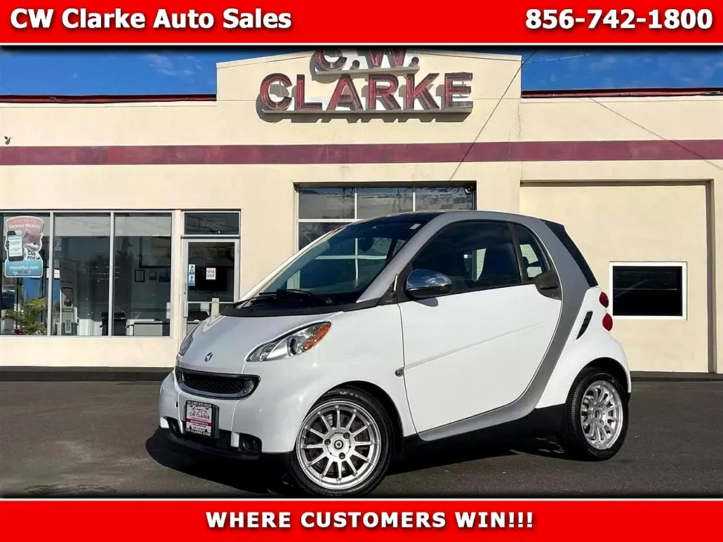 2011 Smart Fortwo Pure image 0