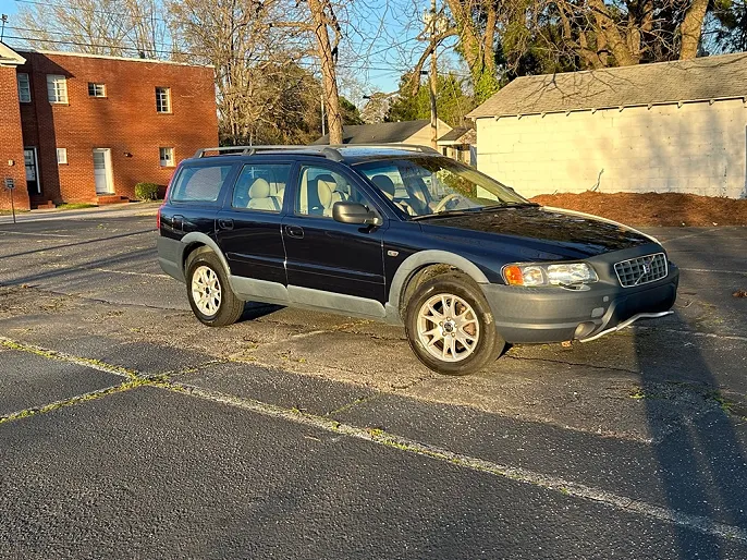 2004 Volvo XC70