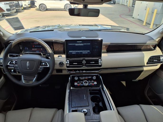 2024 Lincoln Navigator
