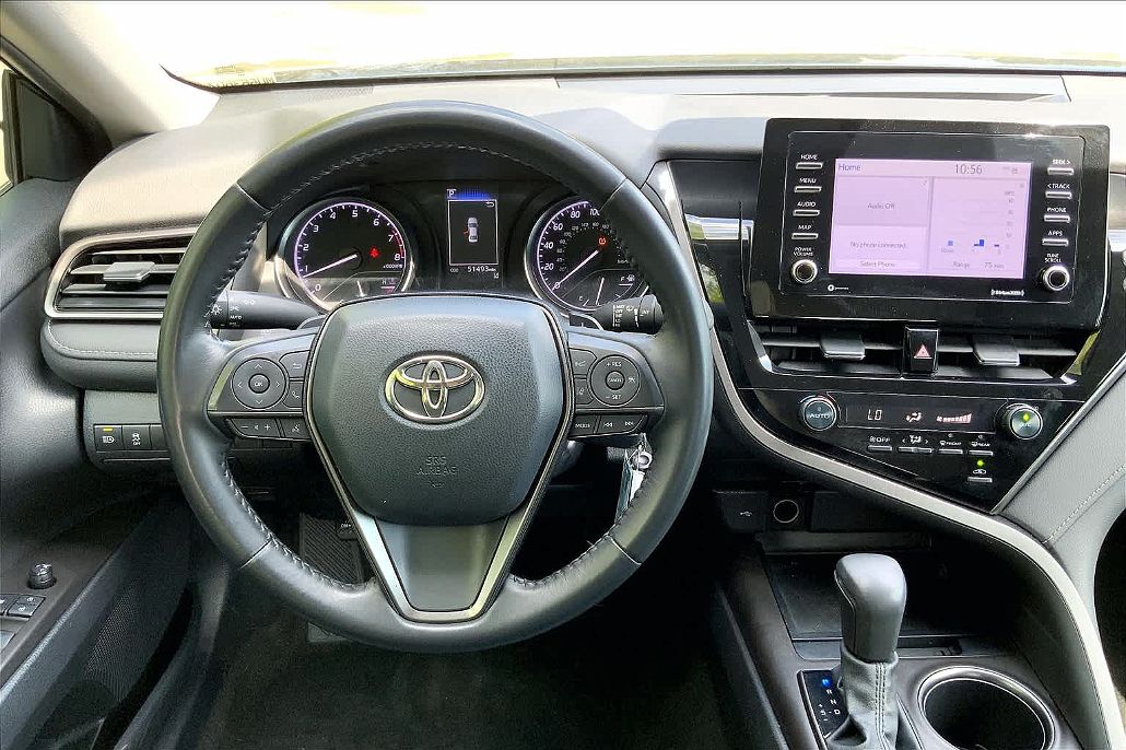 2021 Toyota Camry SE image 4