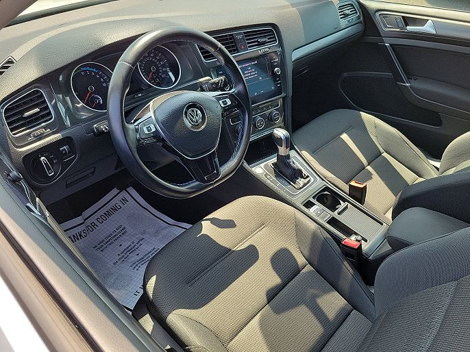 2019 Volkswagen e-Golf
