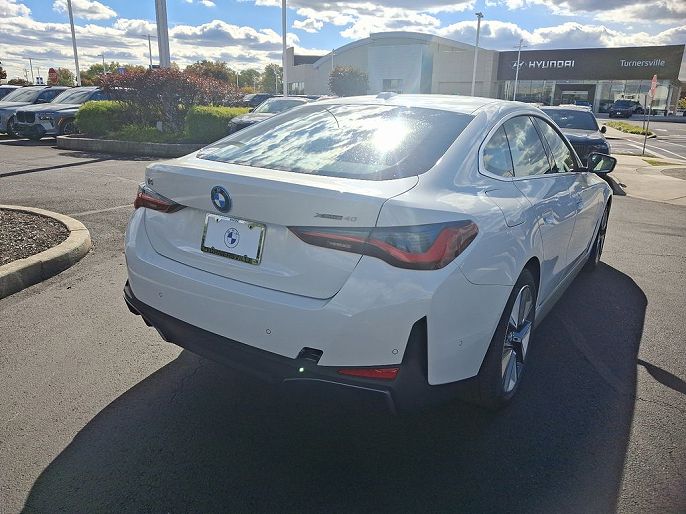 2025 BMW i4