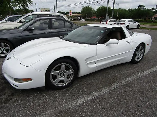 1999 Chevrolet Corvette Base image 0