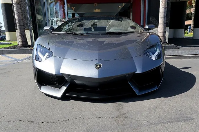2016 Lamborghini Aventador