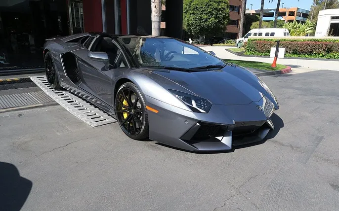 2016 Lamborghini Aventador