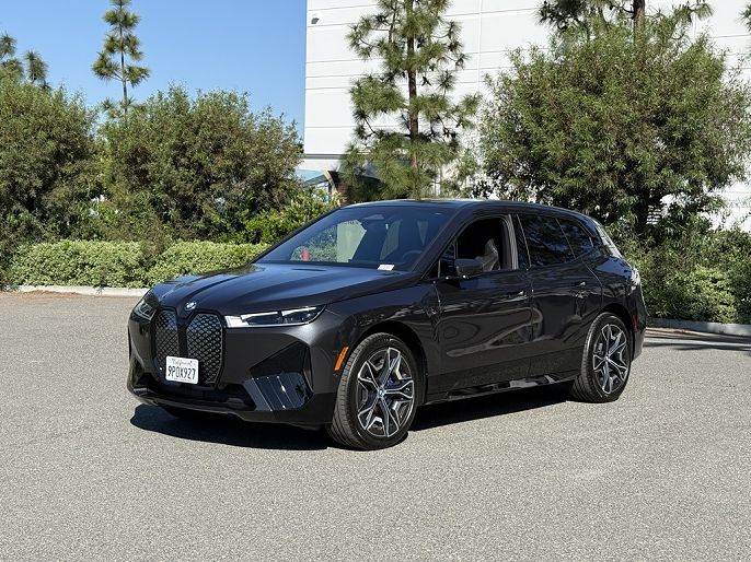 2025 BMW iX