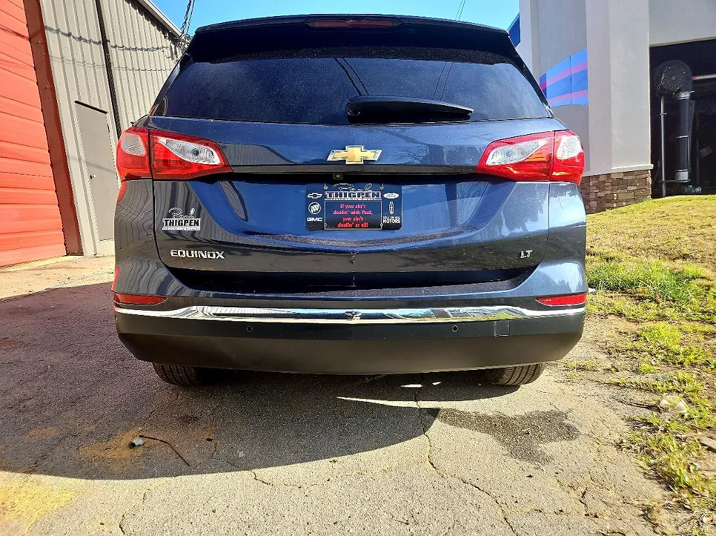 2019 Chevrolet Equinox LT image 2