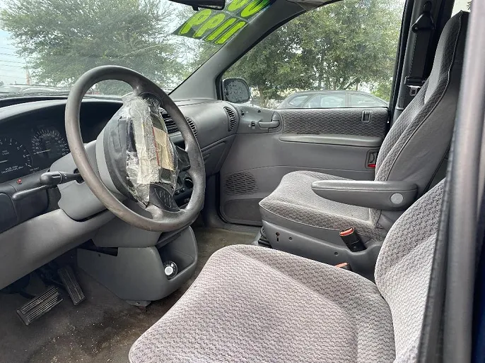 2000 Plymouth Grand Voyager