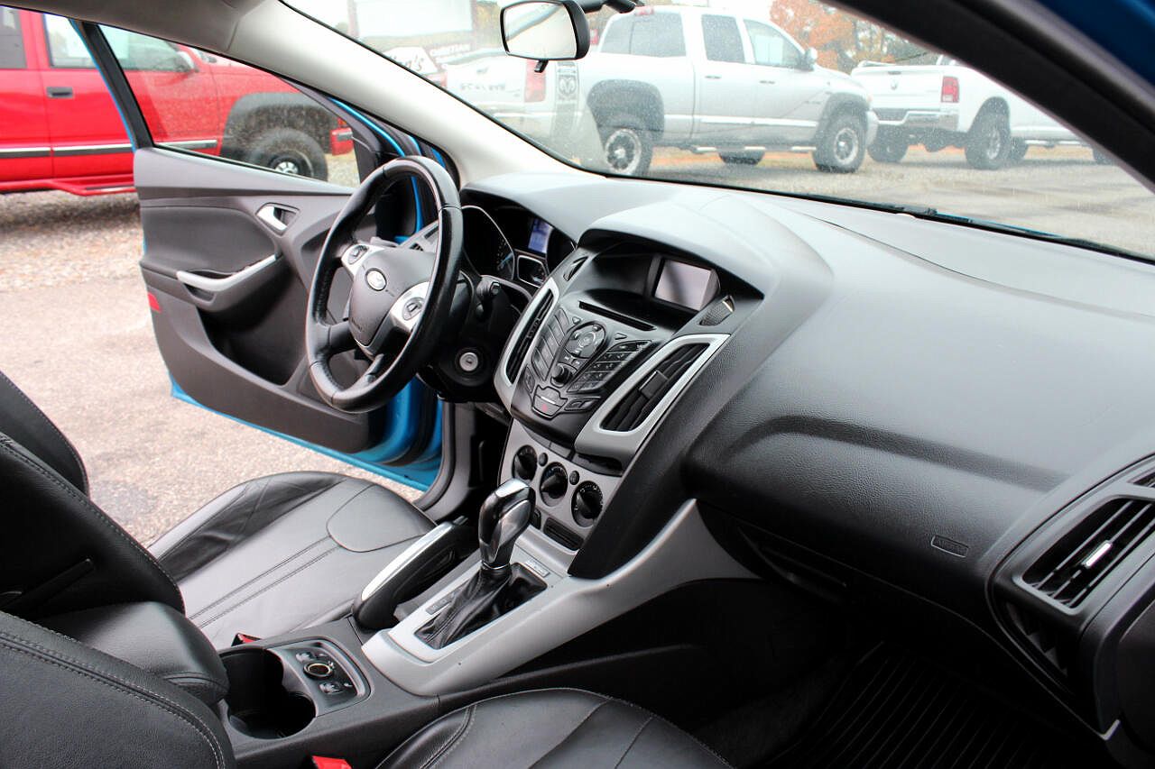 2014 Ford Focus SE image 7