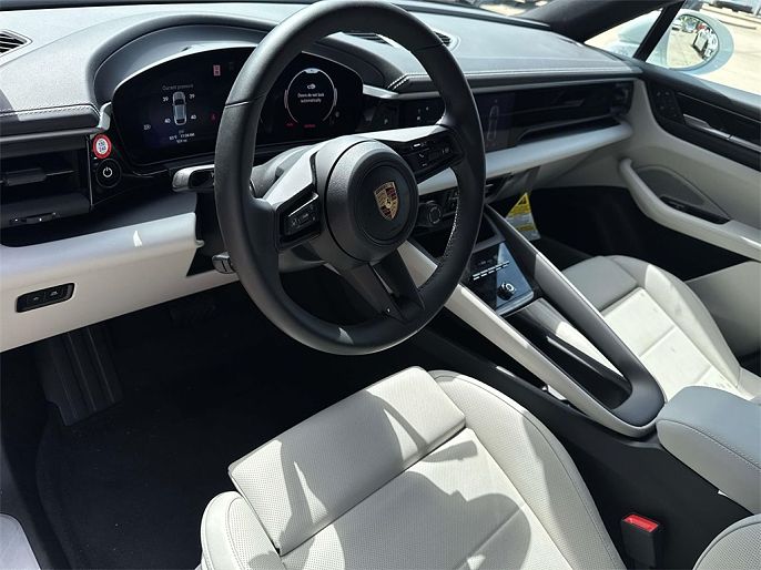 2024 Porsche Macan