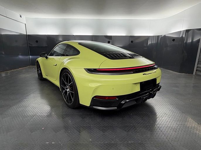 2025 Porsche 911