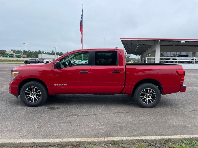 2022 Nissan Titan