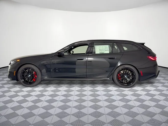 2027 BMW M5