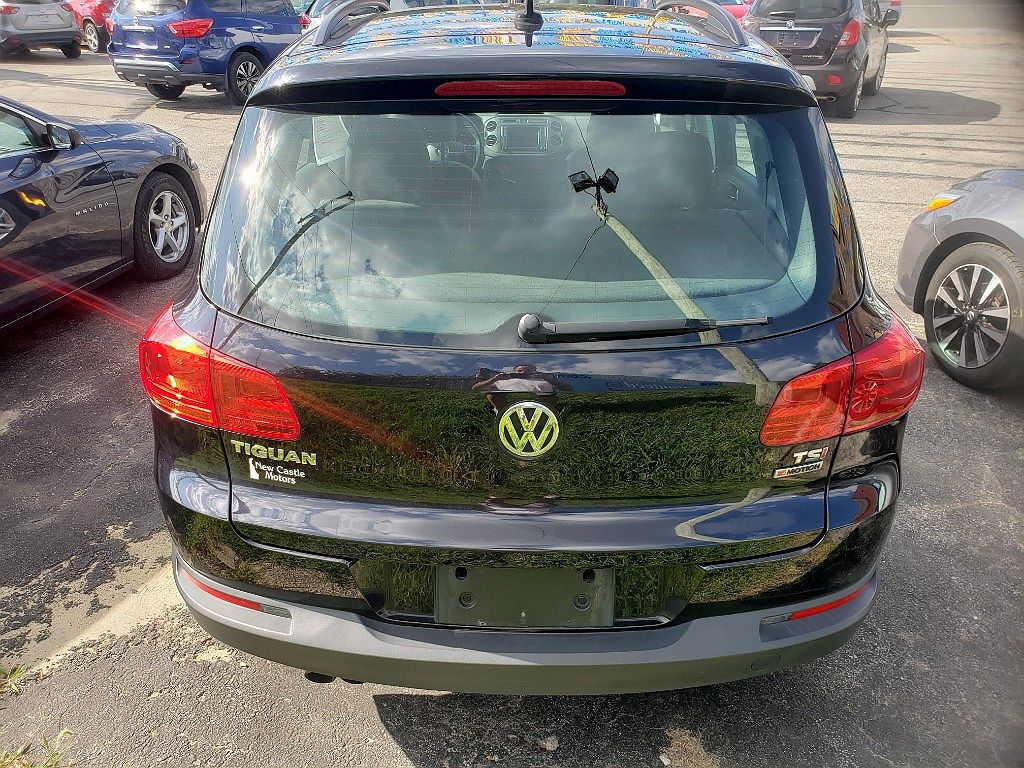 2017 Volkswagen Tiguan S image 3