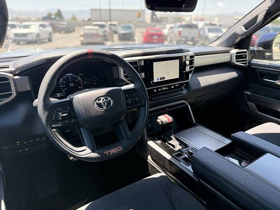 2025 Toyota Sequoia SR5 photo 11