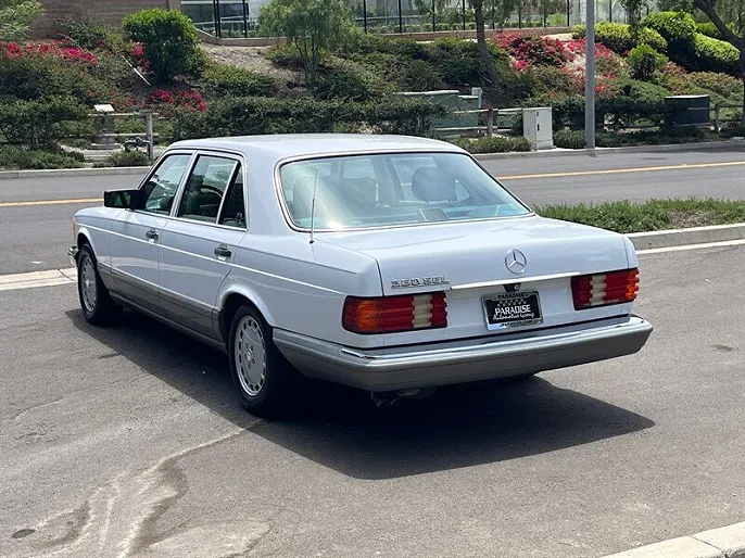 1987 Mercedes-Benz 560