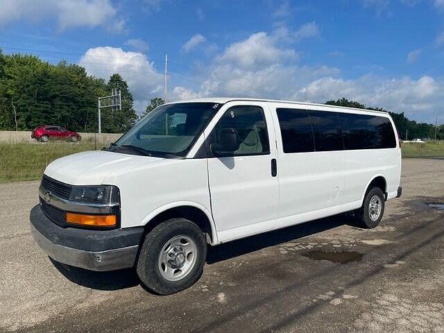 2003 Chevrolet Express 2500 image 4