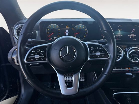 2022 Mercedes Benz CLA 250 photo 11