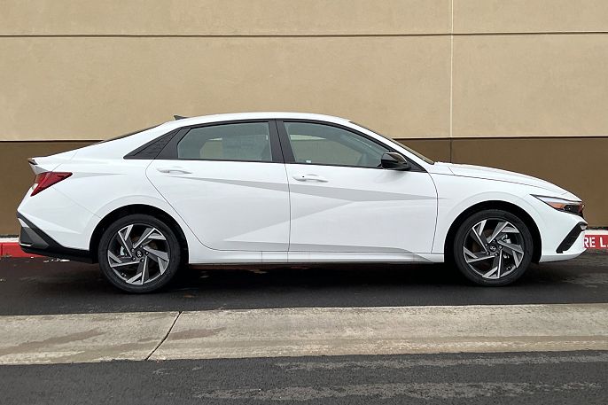 2025 Hyundai Elantra