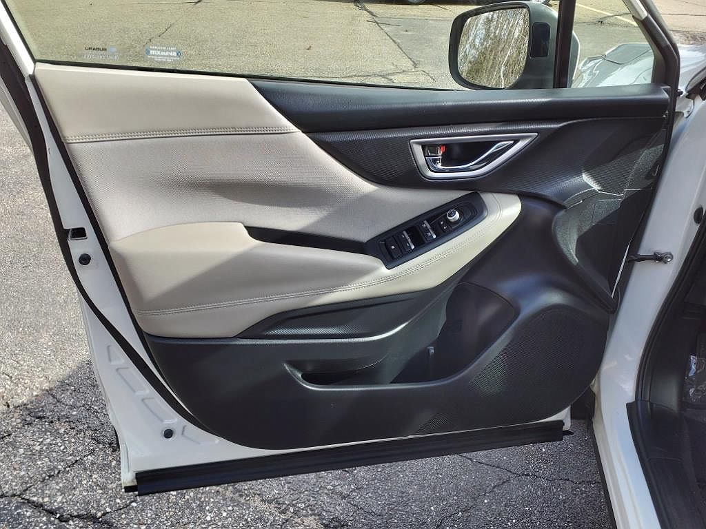 2019 Subaru Forester Premium image 11