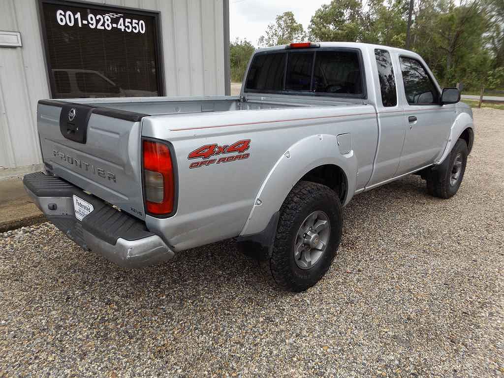 2003 Nissan Frontier XE image 4