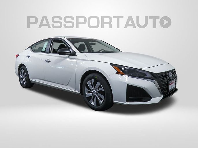 2025 Nissan Altima