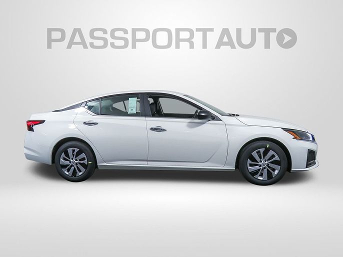 2025 Nissan Altima