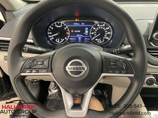 2021 Nissan Altima 2.5 SV photo 11