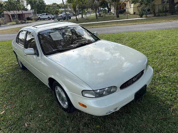 1994 Infiniti J30