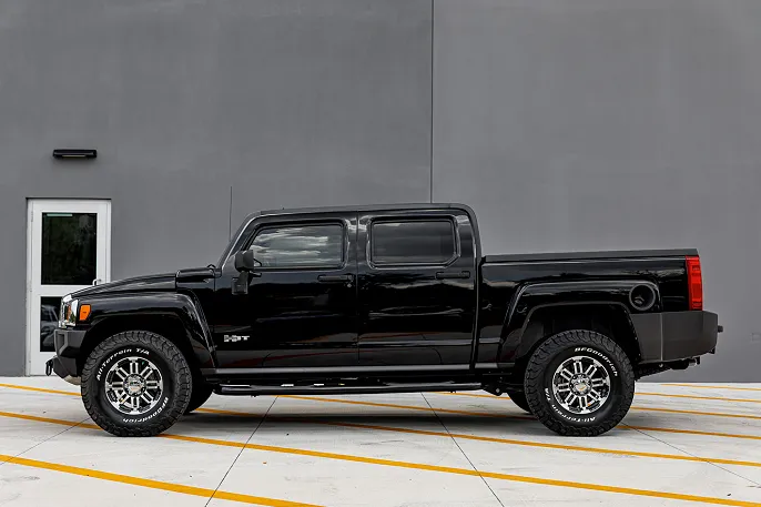 2010 Hummer H3T
