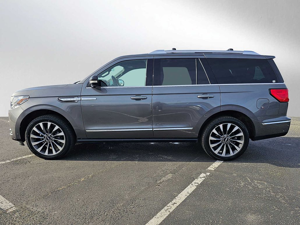 2021 Lincoln Navigator Reserve image 1