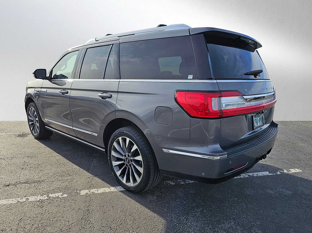 2021 Lincoln Navigator Reserve image 2