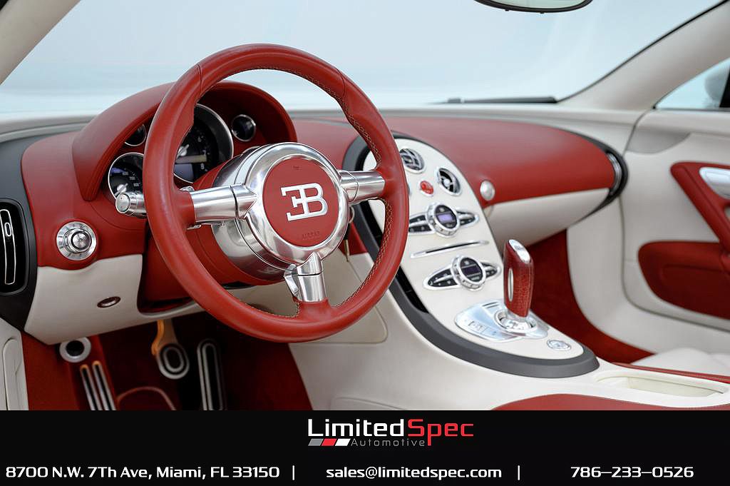 2011 Bugatti Veyron null image 55