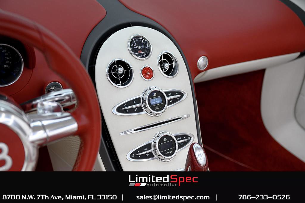 2011 Bugatti Veyron null image 68